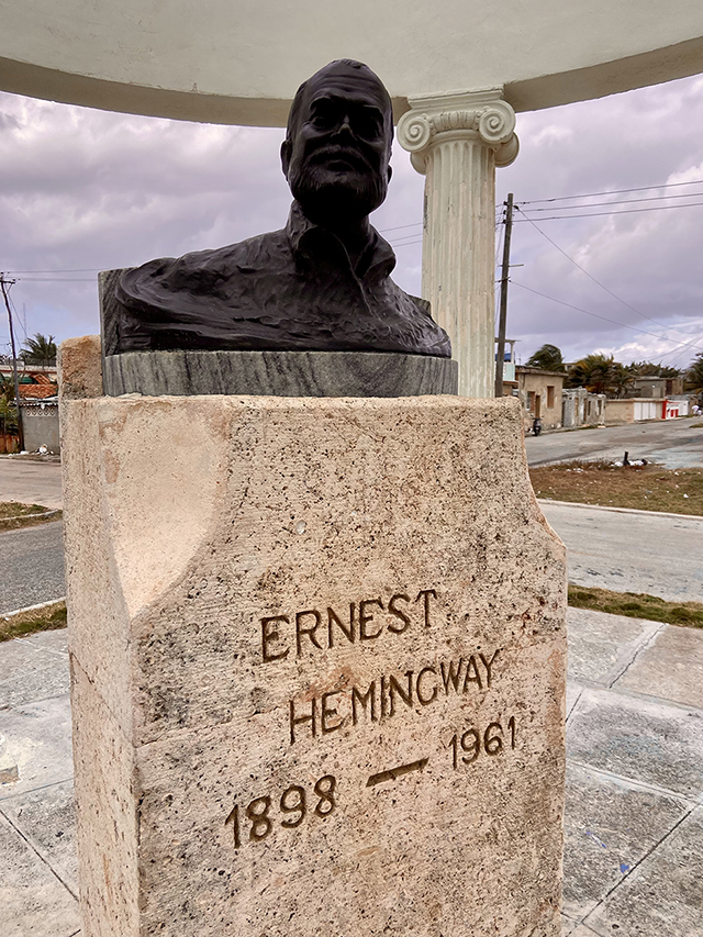 Ernest Hemingway Statue